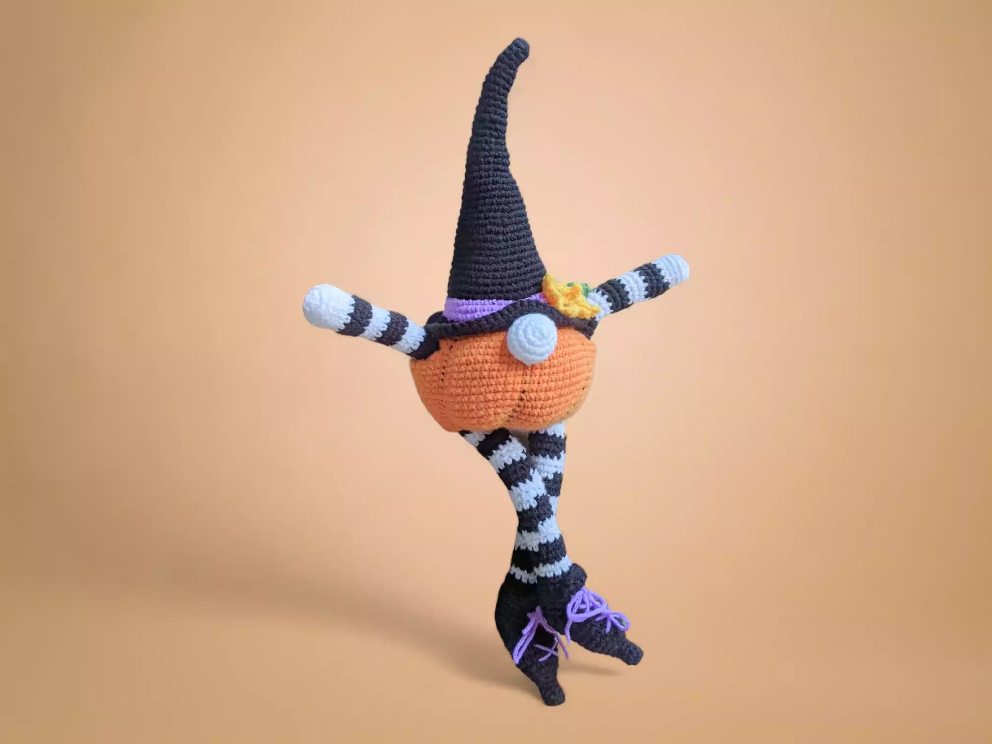 Stretchable Pumpkin Gnome Crochet Pattern