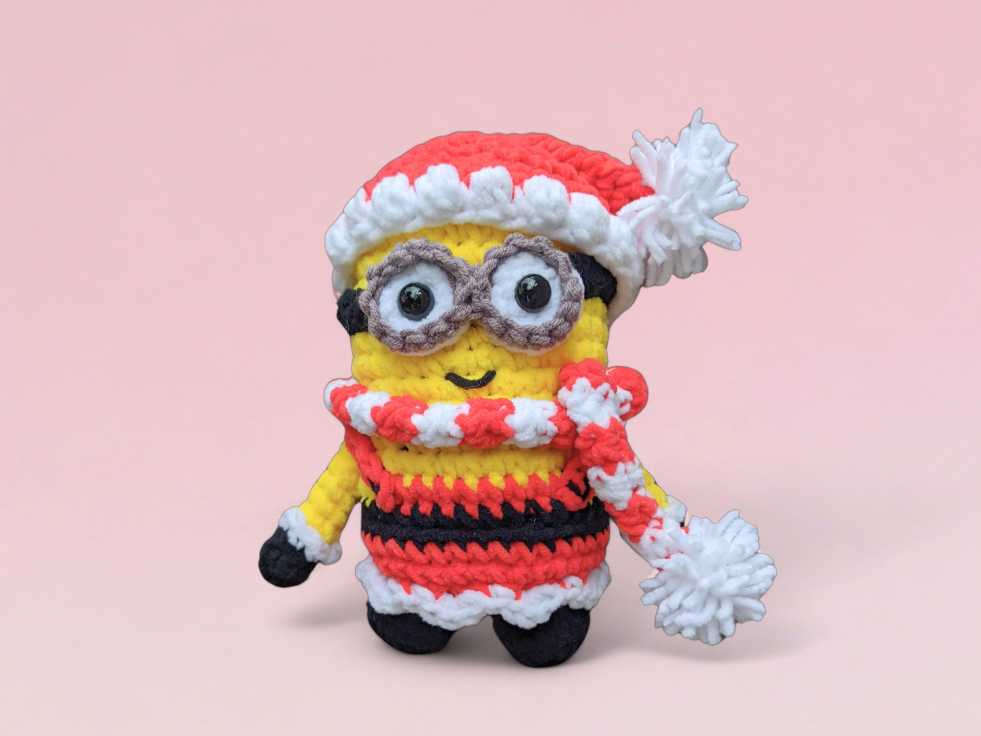 Santa Minion crochet pattern