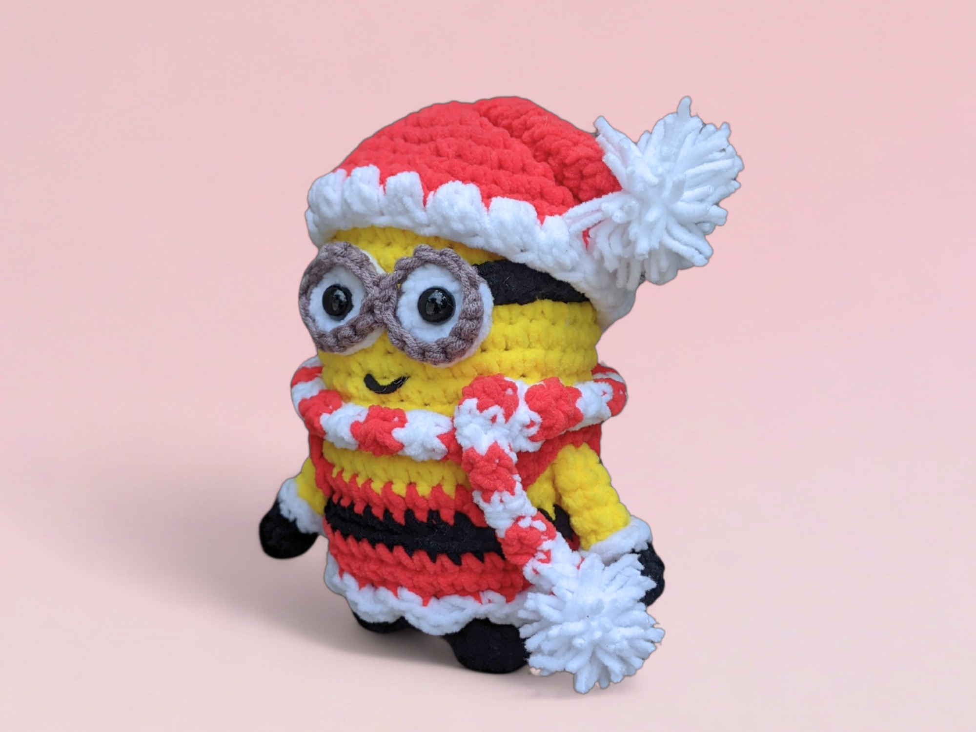 Santa Minion crochet pattern