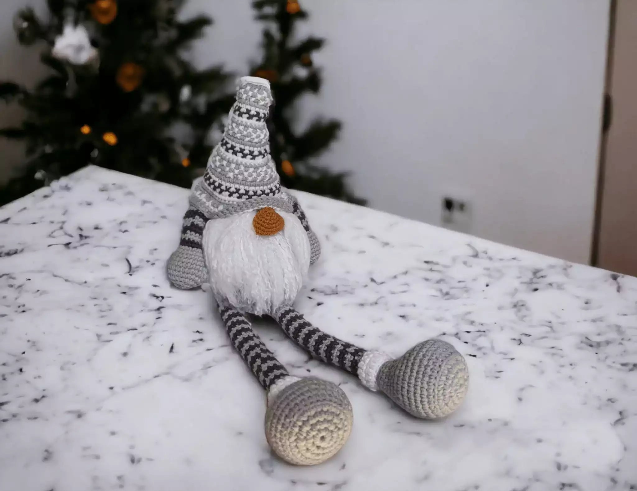 Crochet Stretchable Christmas Gnome Pattern -  Creative Decor Project