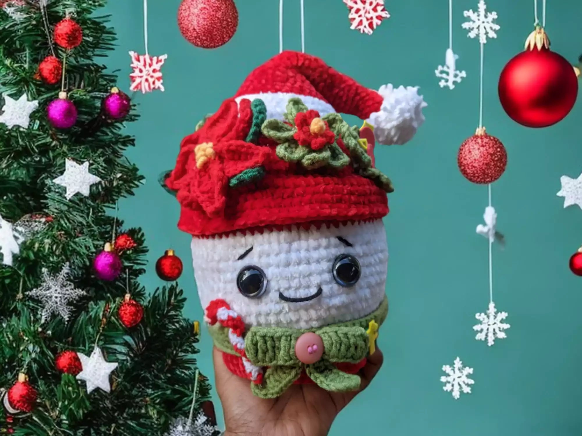 Merry Poinsettia Claus Pot Crochet Pattern