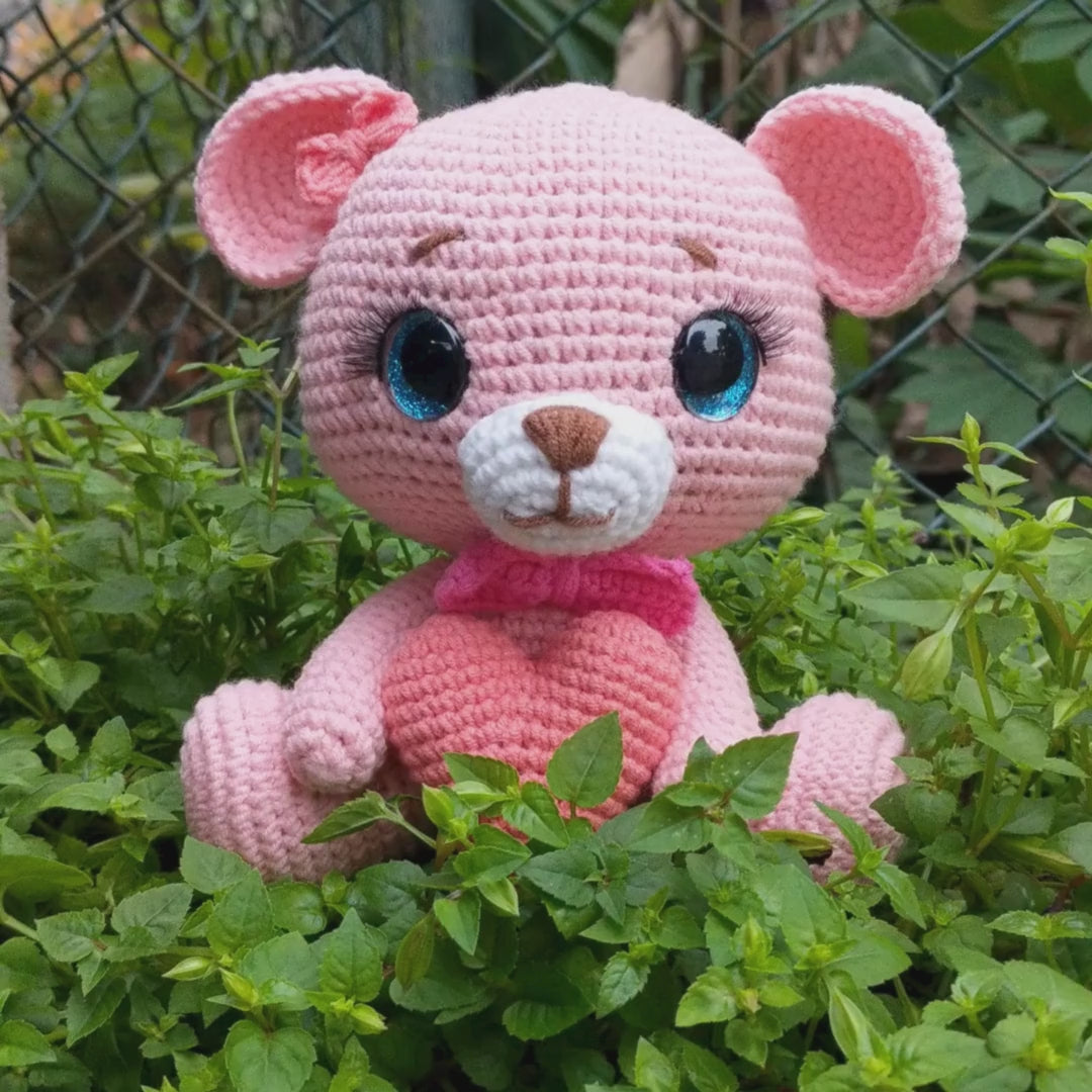 Bella The Bear Crochet Pattern - Valentine's Gift